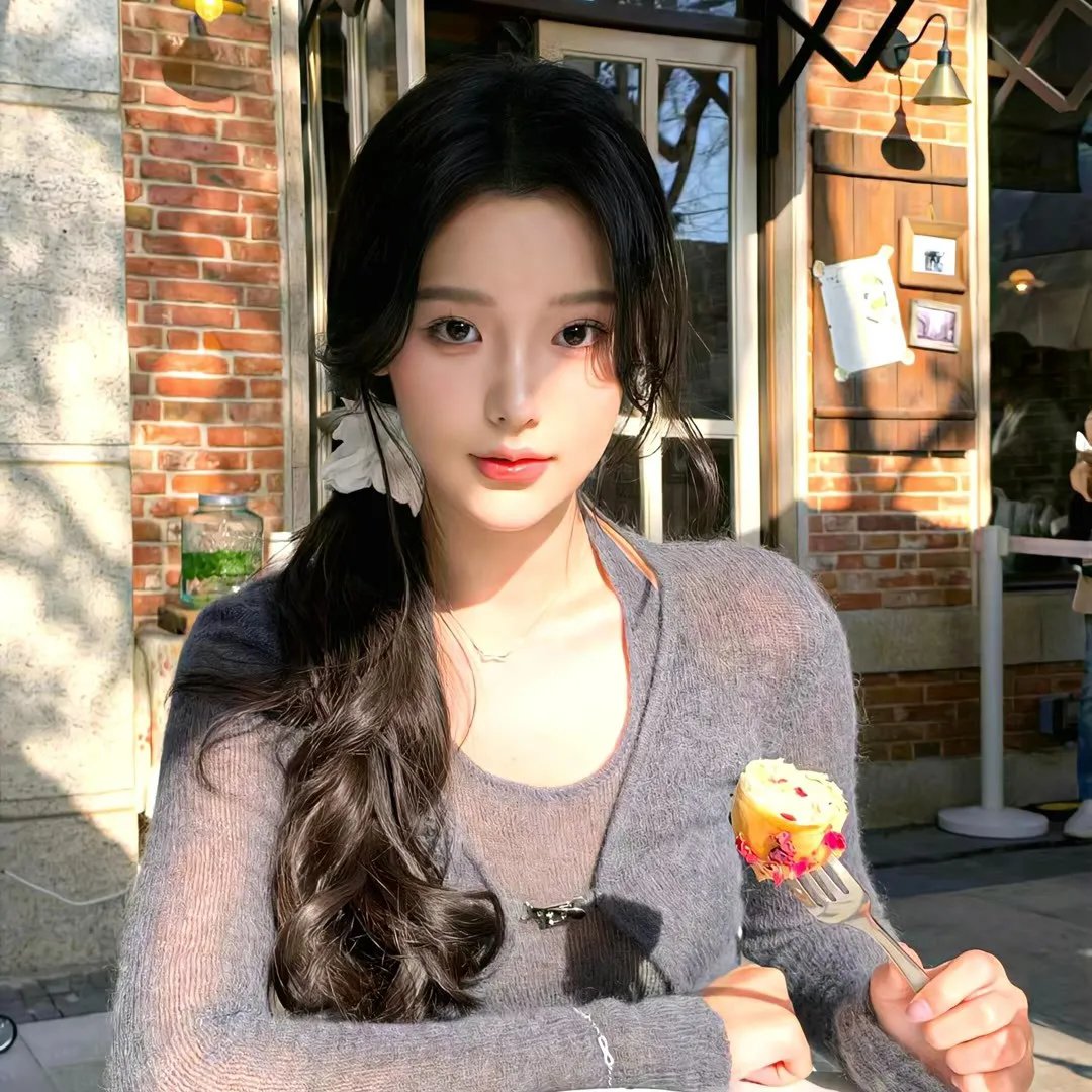 穿越七次，我成了大佬的救命恩人